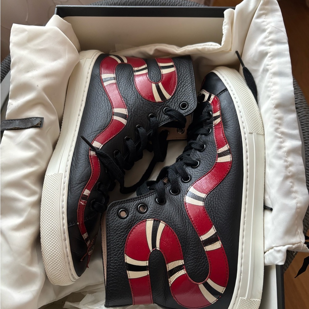 Gucci Black and Red Women's Sneakers